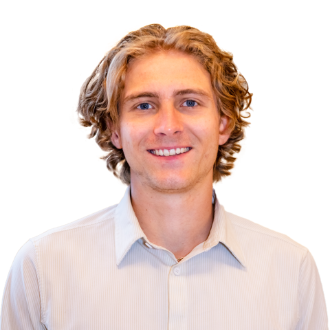 RileyRosebee_Headshot_Transparent